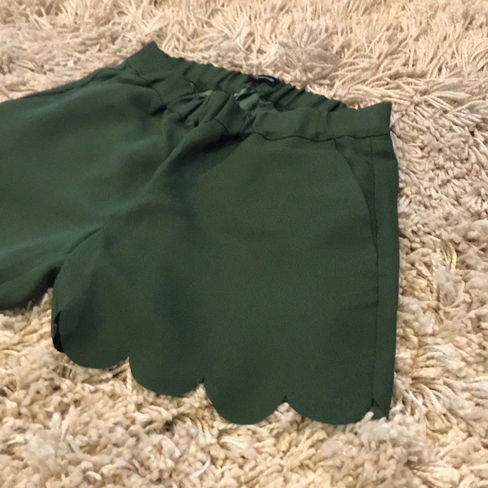 Madewell scalloped shorts - Picture 2 of 8